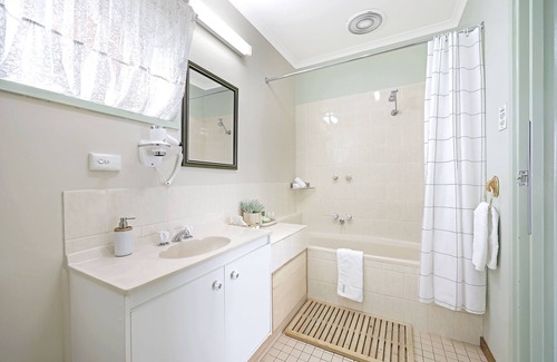 Warrnambool Hotel | City Heart Motel