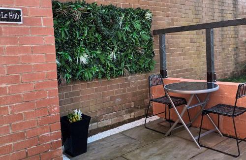 Roundhay Apartment | City Hideaway in Leeds