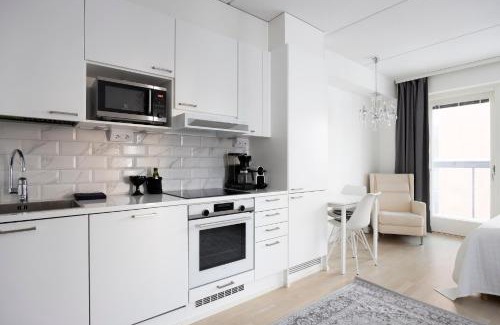 Etelainen District Apartment | City Island Studio Apartment, 4 beds, street parking, 3km to Helsinki city center, bus stop 200m
