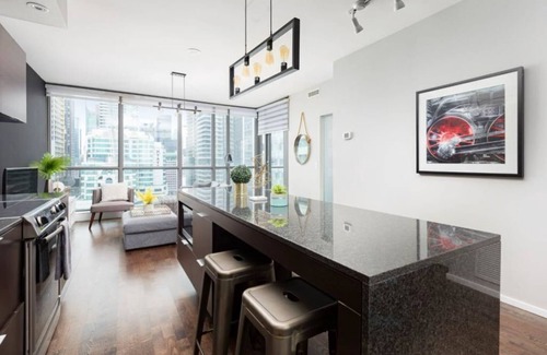 Toronto Entertainment District Condo | City life-Style luxurious Executive Condos Short Stays. G.T.A.nPlease Contact