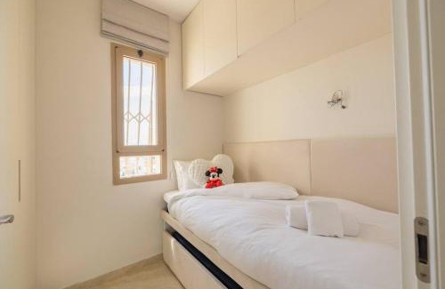 Jerusalem Apartment | City Lights 4 BR Stunning Apart