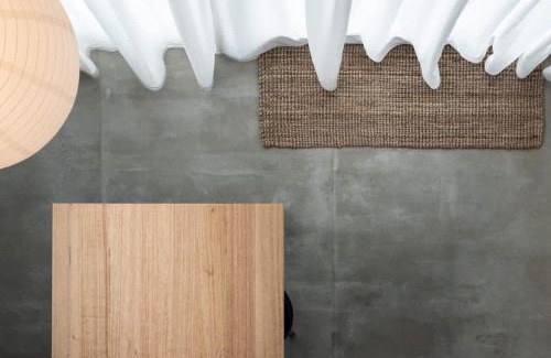 South Launceston House | City Lights & Tiny Delights: Near CBD =& Parking