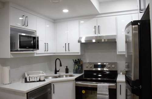 Keith House | City Living with easy access to the mountainsnAn hour away from Banff