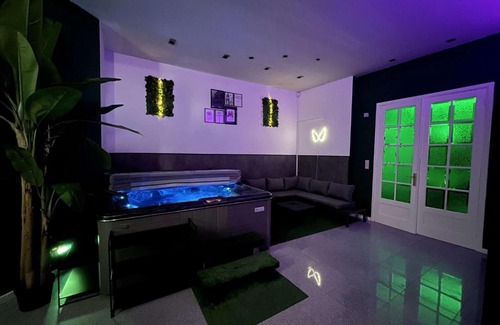 Dison Apartment | City Lounge Wellness