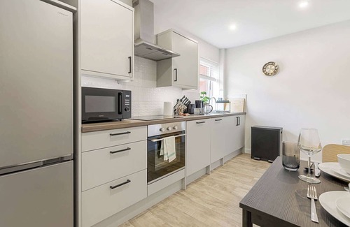Exeter Apartment | City Pulse Studio - Short Stays UK