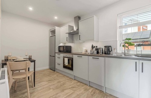 Exeter Apartment | City Pulse Studio - Short Stays UK