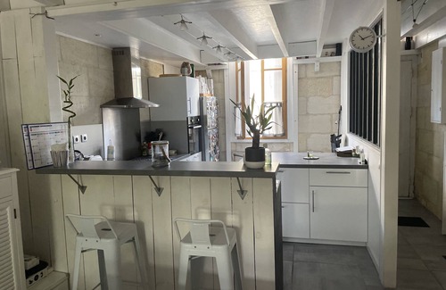 Bordeaux House | City relaxation with pool and air conditioning