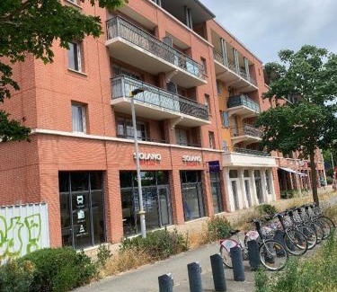 Trois Cocus - Borderouge - Croix-Daurade - Paleficat Apartment | City Rose T2, Climatisation,parking privé, piscine, wifi , tout confort
