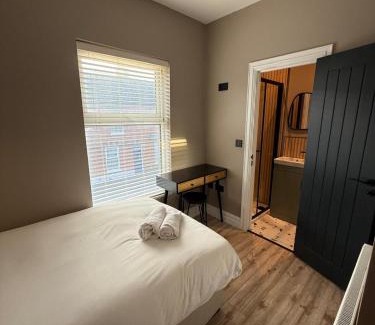 Queens Quarter House | city stay home