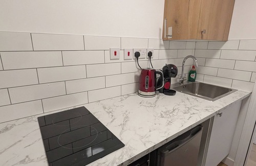 Askew Apartment | City Studio A1 - Brand new modern studio