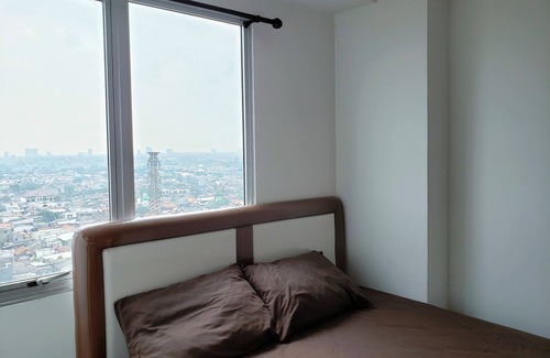 Jakarta Apartment | City View Apartment with Reading Room and Pool