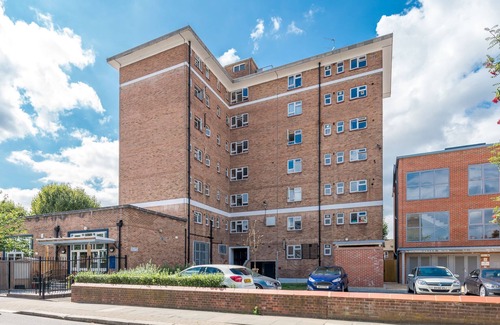 Wandsworth Apartment | City View Apartment in Leafy Wandsworth