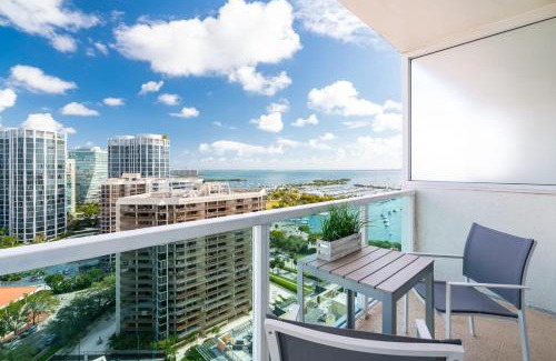 Coconut Grove House | City View Balcony steps from Restaurants, Peacock Park & Marina