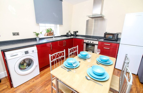 Spitalfields Apartment | City view flat at Liverpool st Brick Ln