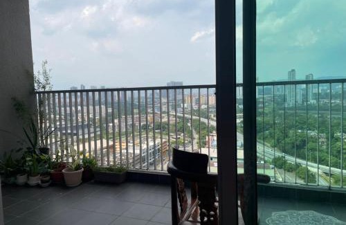 Salak South House | City view homestay