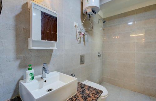 Noida Apartment | City view stay by Royal Rooms