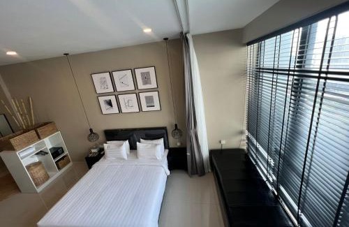 Sen Sok Apartment | city view studio unit