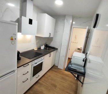 San Fernando Apartment | CITYHOUSE! NUEVO REFORMADO CONFORT WIFI TV65 AC FULL Visco