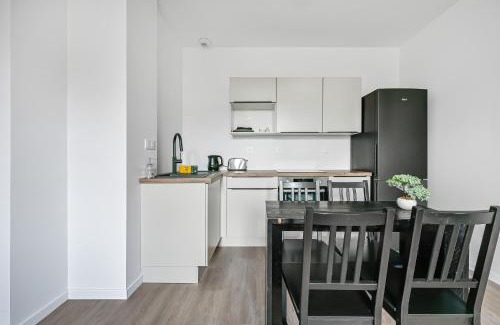 Evreux Apartment | CityLodge Evreux - Spacieux 40m2 1 ch Parking WiFi - Proche Centre & Gare