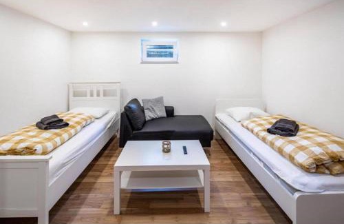 Waldau Apartment | CityLoft Kassel 1 - Zentrale Unterkunft für Gruppen bis 7 Personen - Parkplatz - Netflix