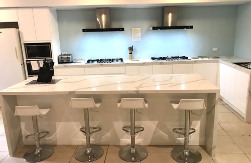 Leichhardt Hotel | Cityview Studio Accommodation