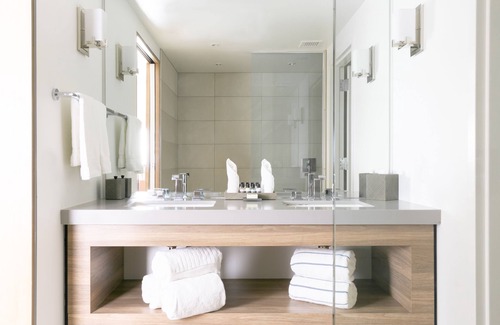 Carefree Hotel | CIVANA Wellness Resort and Spa