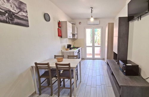 Monserrato Apartment | Civico 14| 3, Cozy and modern independent apartment in Monserrato.