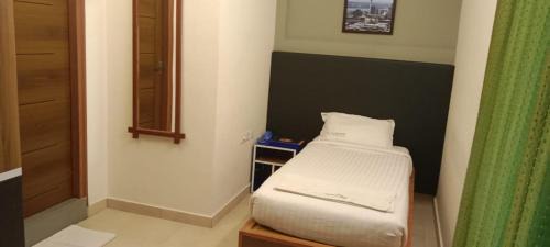 Kaloor Hotel | CJ GRANDE by Jesway Hotels & Resorts