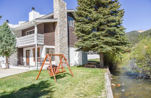 Red River Apartment | Claim Jumper #11 Townhouse