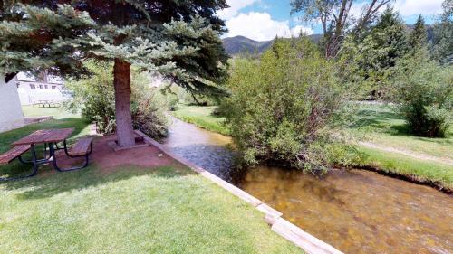 Red River Apartment | Claim Jumper 12 Townhouse With High Speed Wifi