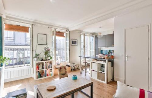Epinettes Apartment | Clairaut - CI - Flat for 2 people, in 17th