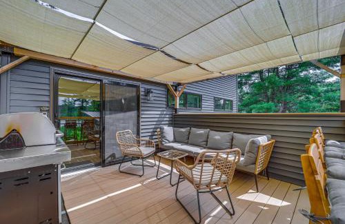 Bellaire House | Clam Lake Vacation Rental with Deck and Shared Dock!
