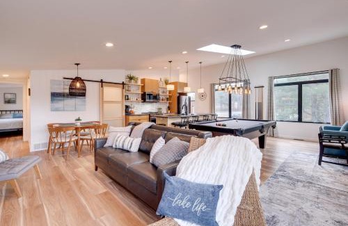 Bellaire House | Clam Lake Vacation Rental with Deck and Shared Dock!