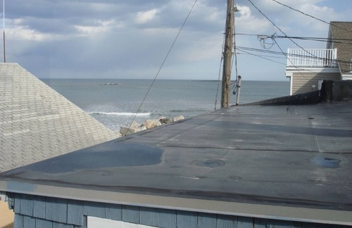 Camp Ellis Cottage | Clamshell Cottage Saco Maine , pet friendly ,Close to beach ,ocean View
