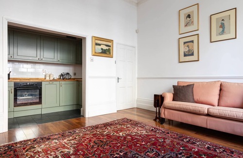 Pembridge Apartment | Clanricarde Gardens II by onefinestay