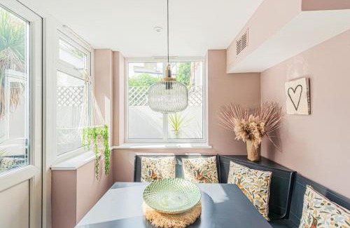 Shaftesbury Apartment | Clapham Calm 2 Bedroom Flat with Garden