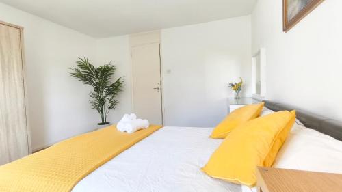 Latchmere House | Clapham Garden near Battersea Park