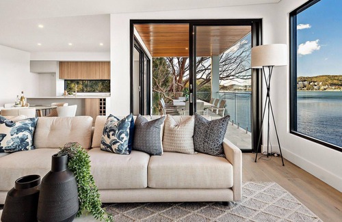 Point Clare House | Clare De Lune Waterfront