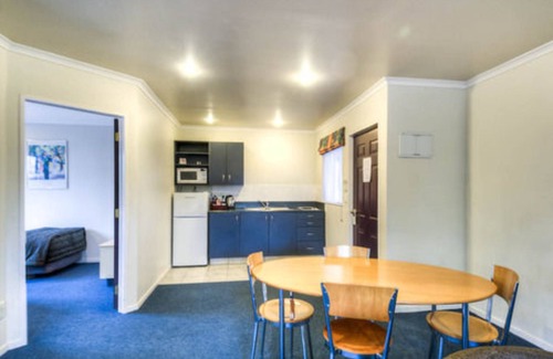 Hastings Hotel | Claremonte Motor Lodge