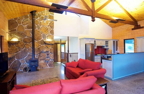 Possum Brush Cottage | Clarendon Forest Retreat
