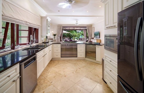 Gibbs Bay House | Claridges 1 3 Bedroom Home