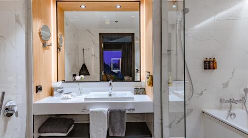 Aviapolis Hotel | Clarion Hotel Aviapolis