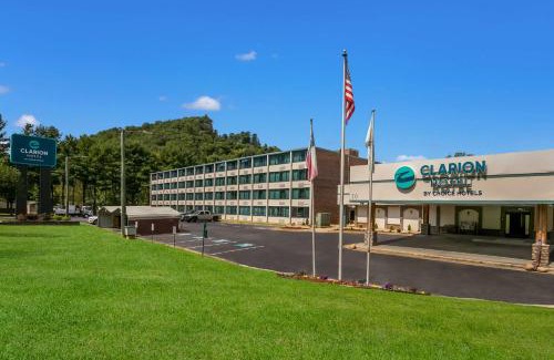 Maggie Valley Hotel | Clarion Hotel Conference Center