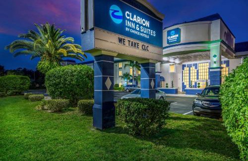 Clearwater Hotel | Clarion Inn & Suites Central Clearwater Beach