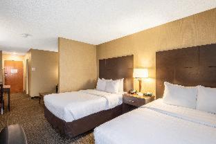 Harrisonburg Hotel | Clarion Pointe Harrisonburg