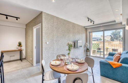 Mgarr Apartment | Classic 1 Bedroom Central St Julians Sleeps 4
