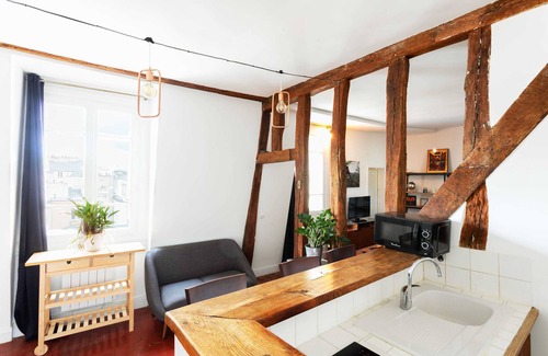 Strasbourg -Saint-Denis Apartment | Classic 1BR in the Heart of the Montorgueil Area