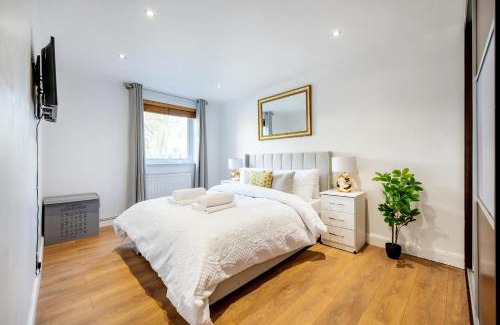 Whittington Apartment | Classic 2 bed apartment situated in Mill Hill