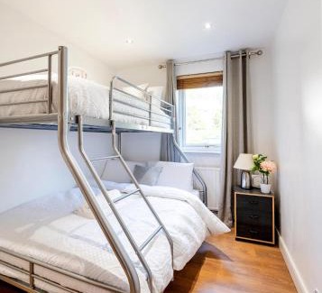 Whittington Apartment | Classic 2 bed apartment situated in Mill Hill