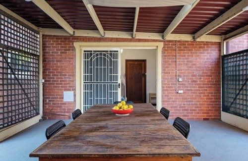 Albury House | Classic Albury Charm